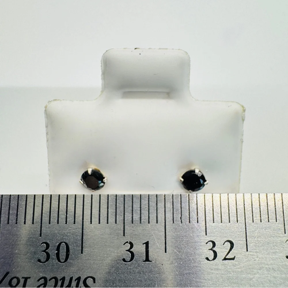 2 Pairs of Sterling Silver Stud Earrings Bundle